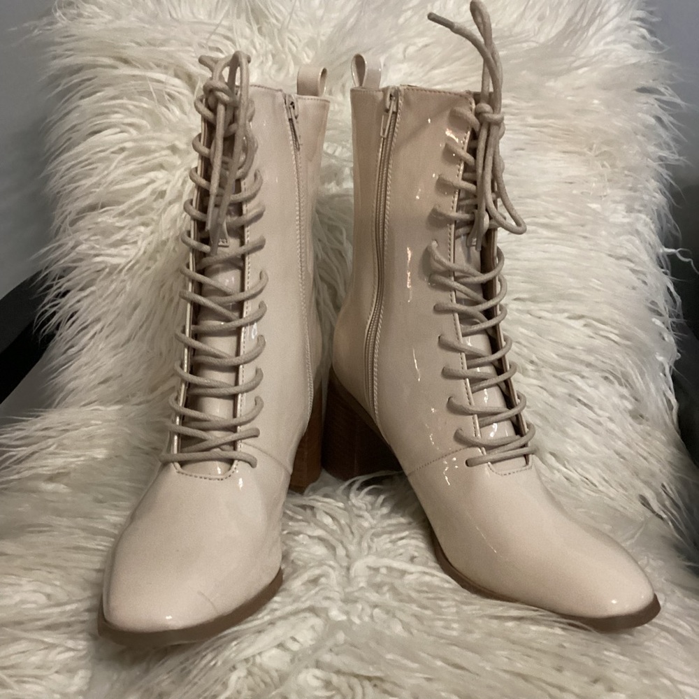 Shiny Ivory Sanna Granny Boots - Picture 4 of 9